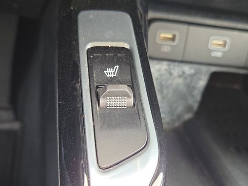 Certified 2023 Kia Sorento SX image 25