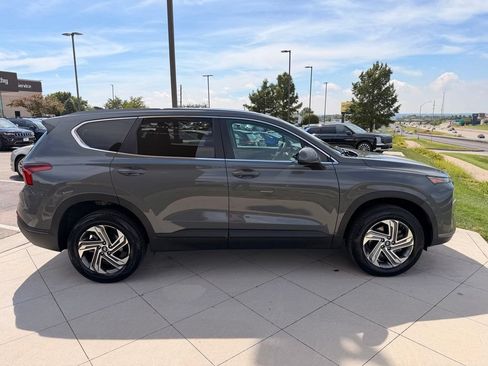 Used 2022 Hyundai Santa Fe SE AWD/4WD image 10
