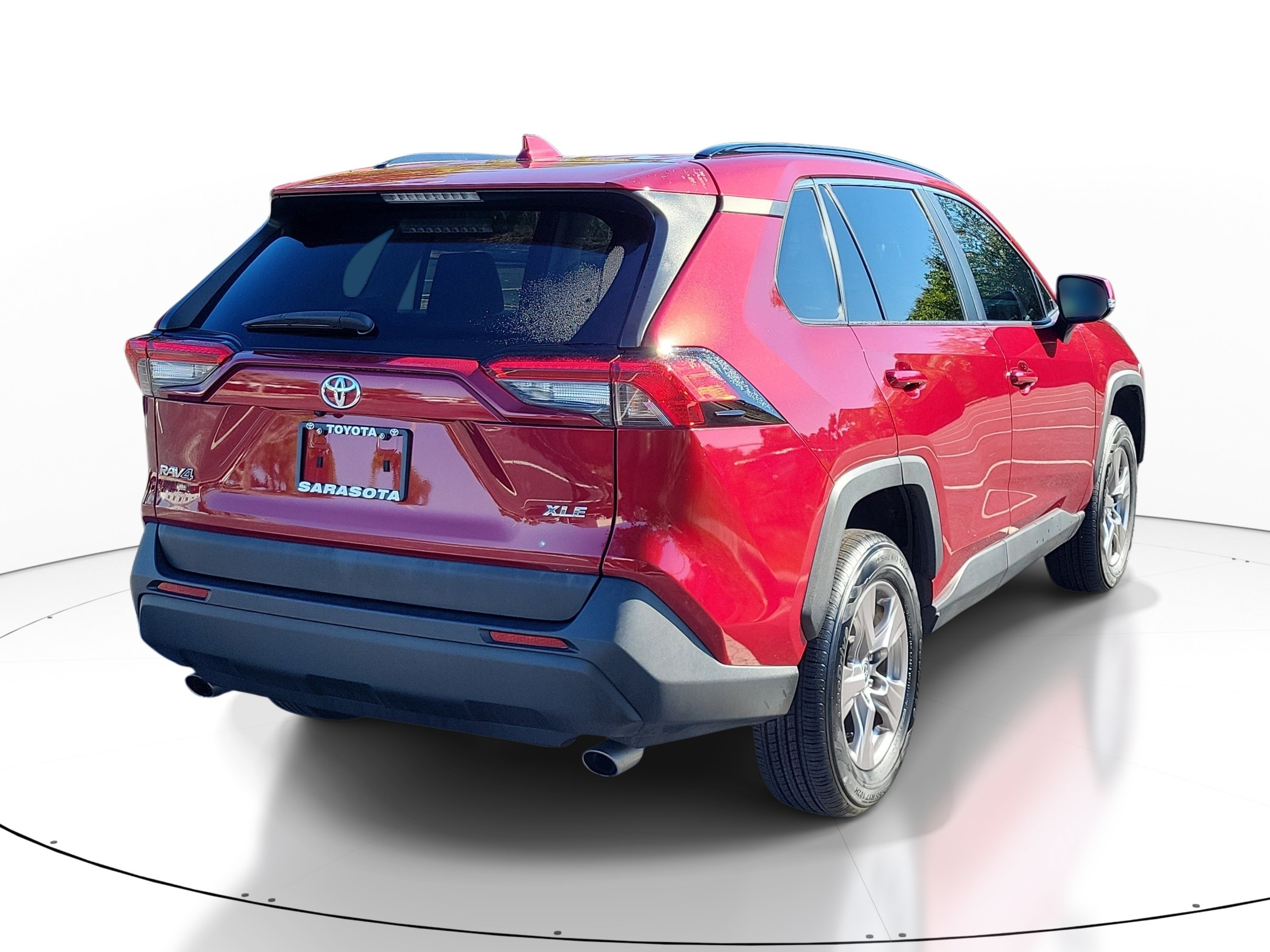 Used 2023 Toyota RAV4 XLE FWD image 6