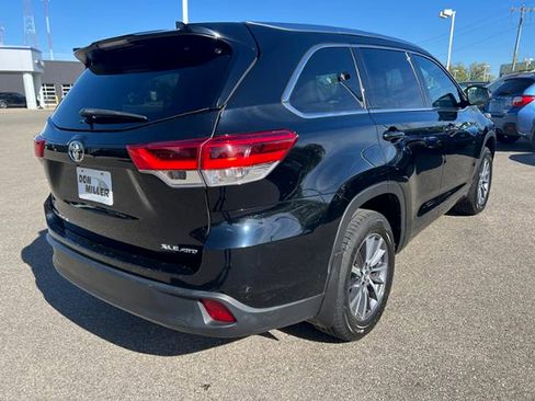 Used 2018 Toyota Highlander XLE AWD/4WD image 7