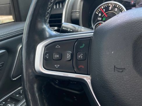 Used 2019 RAM 1500 Laramie AWD/4WD image 16
