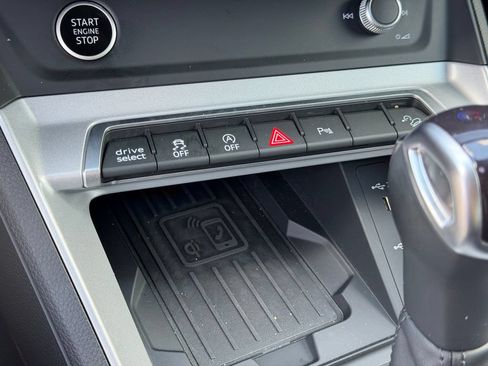 Certified 2023 Audi Q3 2.0T Premium Plus w/ Premium Plus Package AWD/4WD image 35