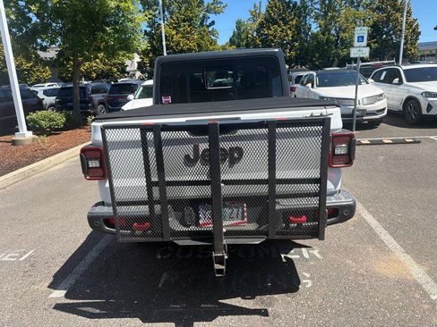 Used 2020 Jeep Gladiator Rubicon AWD/4WD image 5