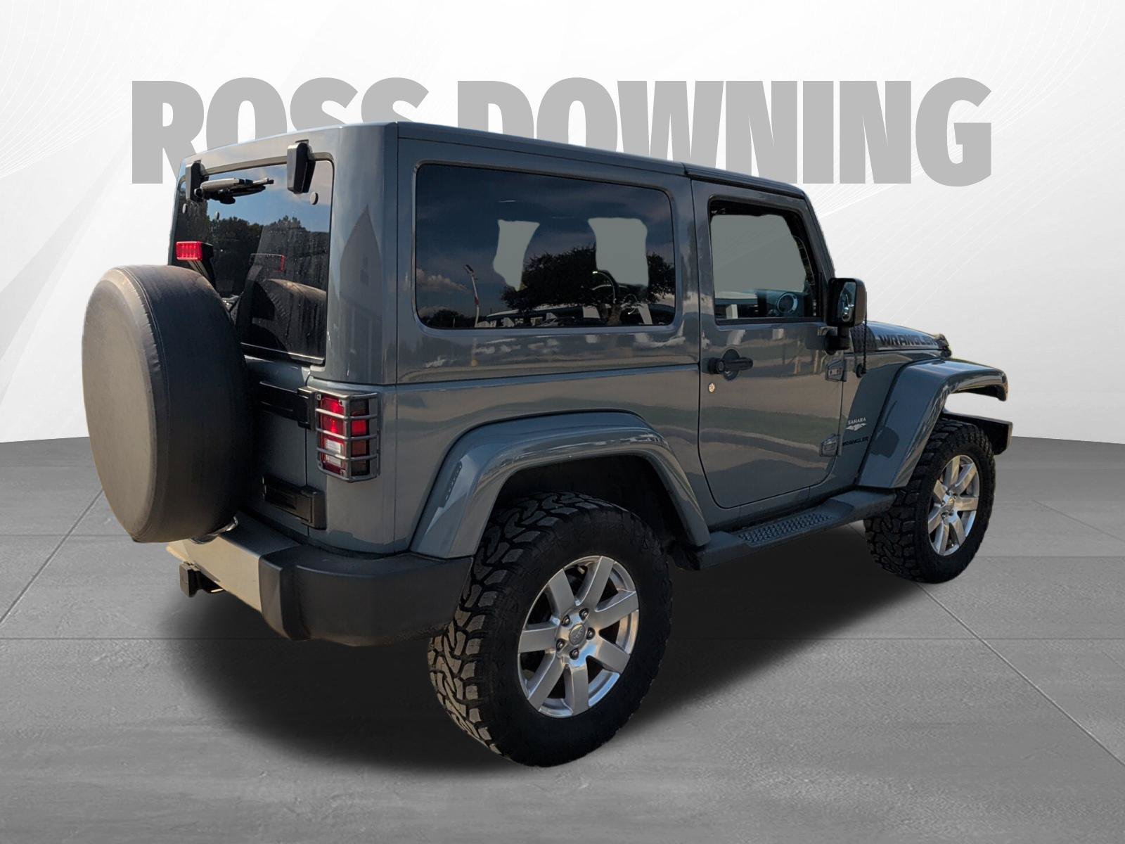 Used 2014 Jeep Wrangler Sahara w/ Connectivity Group AWD/4WD image 4