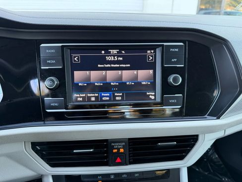 Used 2020 Volkswagen Jetta S w/ Driver Assistance Package image 18