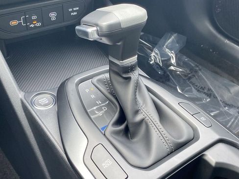 New 2025 Kia K4 LX image 21