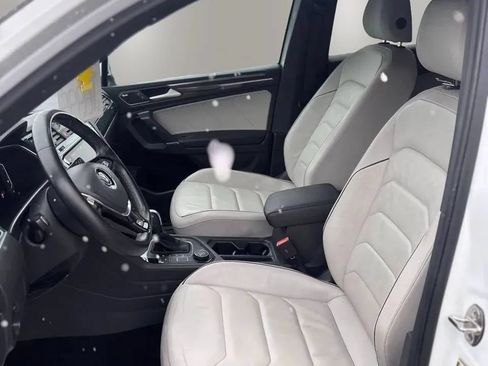 Used 2020 Volkswagen Tiguan SEL Premium R-Line w/ 3rd Row Seat Package AWD/4WD image 11