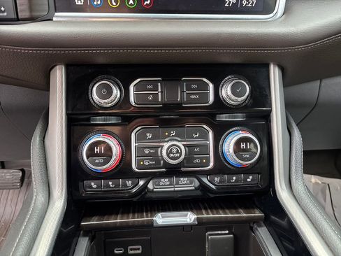 Used 2021 GMC Yukon Denali image 18