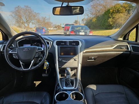 Used 2013 Ford Fusion SE image 23