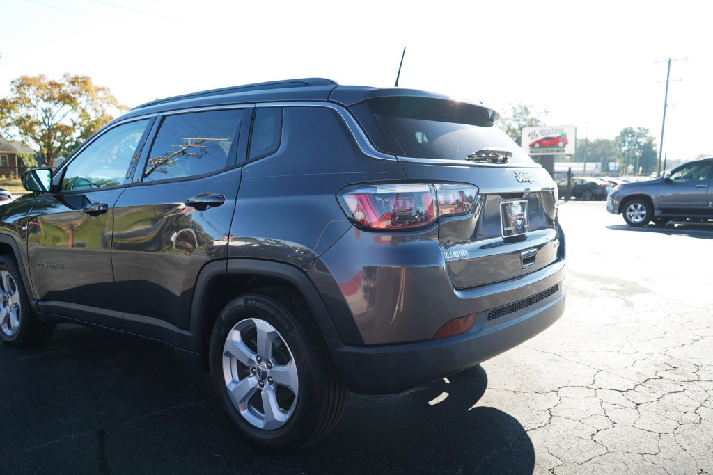 Used 2020 Jeep Compass Latitude FWD image 21