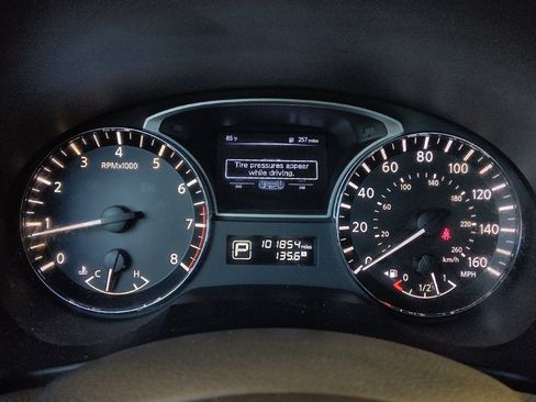 Used 2015 Nissan Altima 2.5 S w/ Special Edition Package FWD image 23
