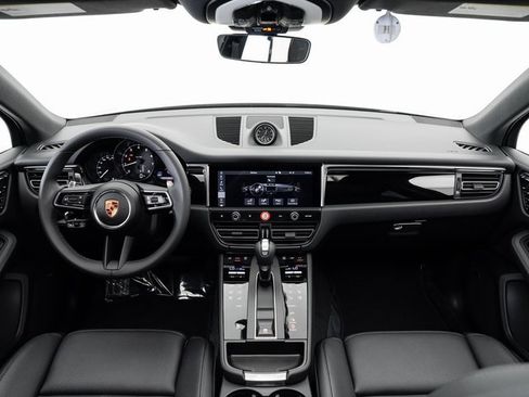 New 2025 Porsche Macan image 22