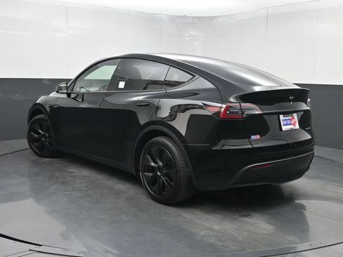 Used 2025 Tesla Model Y Long Range AWD/4WD image 19