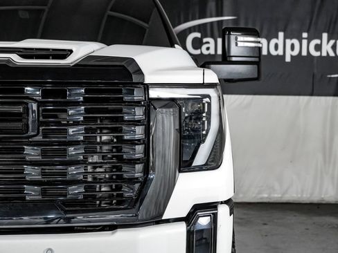 Used 2024 GMC Sierra 3500 Denali Ultimate AWD/4WD image 42