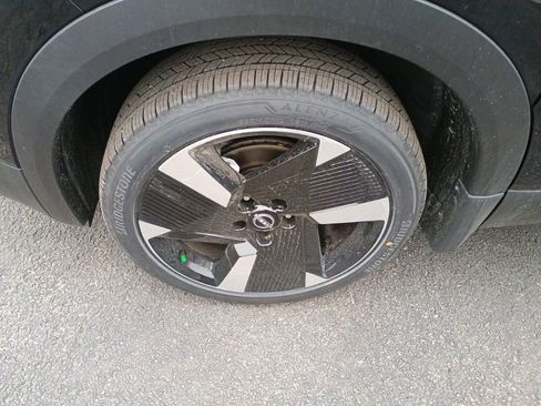 New 2025 Nissan Kicks SR image 28