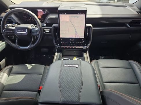 Certified 2025 GMC Yukon XL AT4 AWD/4WD image 11