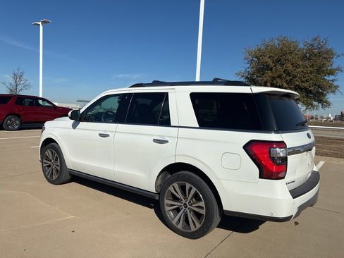 Used 2021 Ford Expedition Limited image 3