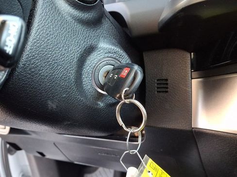 Certified 2016 Toyota Tacoma SR image 23