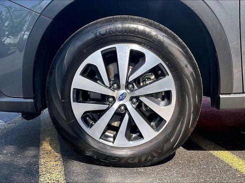 Used 2021 Subaru Outback Premium w/ Popular Package #1 AWD/4WD image 10
