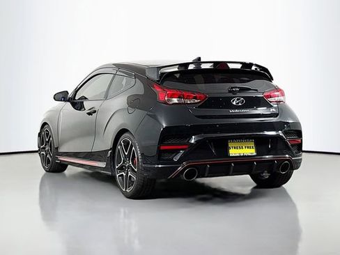 Used 2022 Hyundai Veloster N FWD image 5