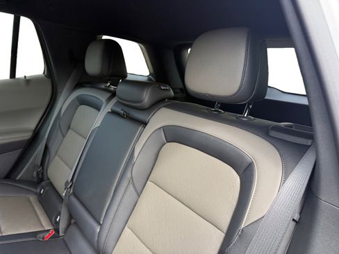 New 2026 Chevrolet Equinox LT FWD image 16