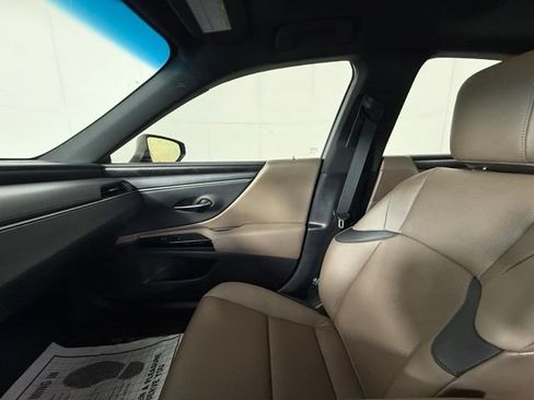 Certified 2024 Lexus ES 350 w/ Premium Package FWD image 23