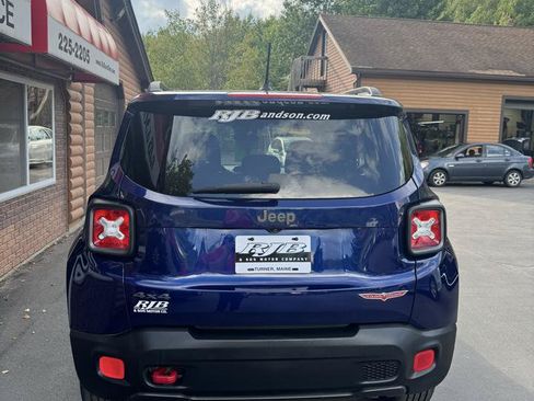 Used 2016 Jeep Renegade Trailhawk AWD/4WD image 5