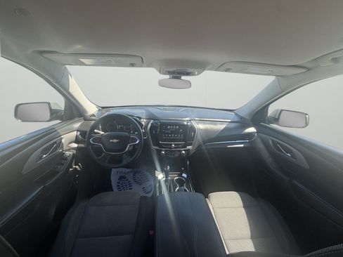 Used 2018 Chevrolet Traverse LT FWD image 26