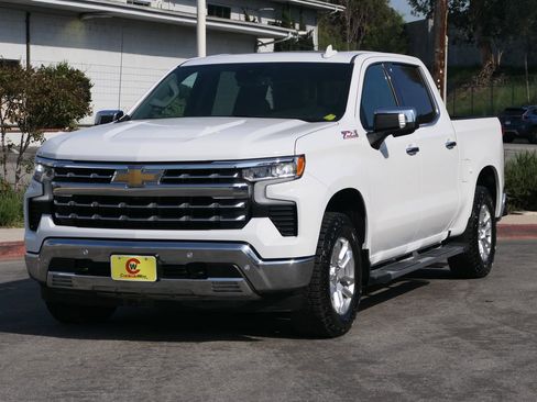 Used 2025 Chevrolet Silverado 1500 LTZ w/ Z71 Off-Road Package image 8