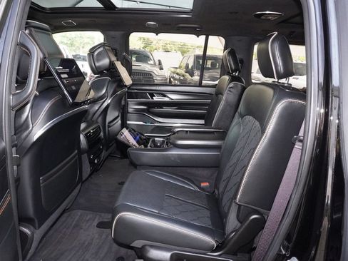 Used 2024 Jeep Grand Wagoneer Series III w/ Rear Seat Video Group 1 AWD/4WD image 30