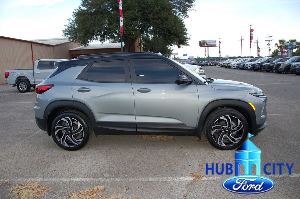 Used 2026 Chevrolet TrailBlazer RS FWD image 6