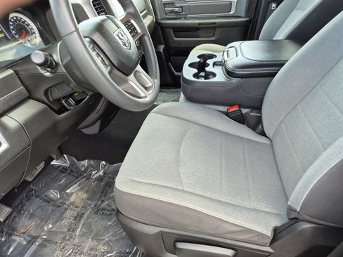 Certified 2024 RAM 1500 Classic SLT RWD image 20