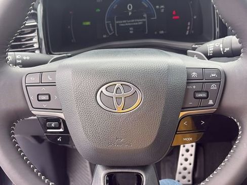 New 2026 Toyota Camry SE image 19