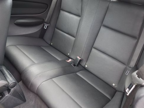 Used 2011 BMW 135i Convertible image 27