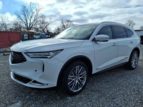 Used 2023 Acura MDX SH-AWD w/ Advance Package image 4