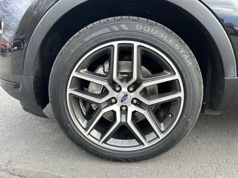 Used 2019 Ford Explorer Sport w/ Equipment Group 401A image 17