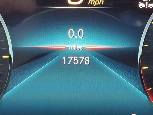 Used 2023 Mercedes-Benz GLS 450 4MATIC image 21