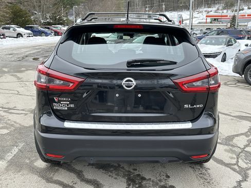 Used 2022 Nissan Rogue Sport SL image 6