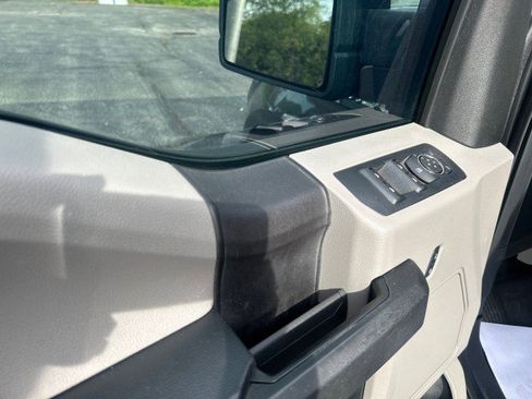 Used 2015 Ford F150 XL w/ Equipment Group 101A Mid RWD image 11