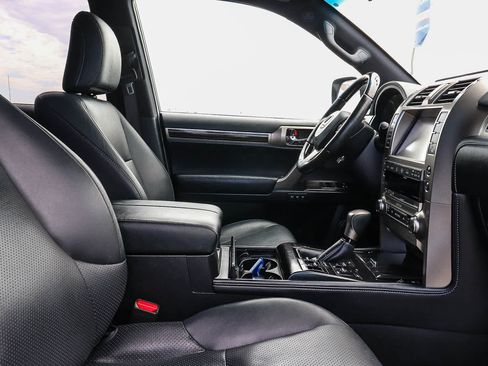 Used 2021 Lexus GX 460 Luxury w/ Off Road Package AWD/4WD image 27