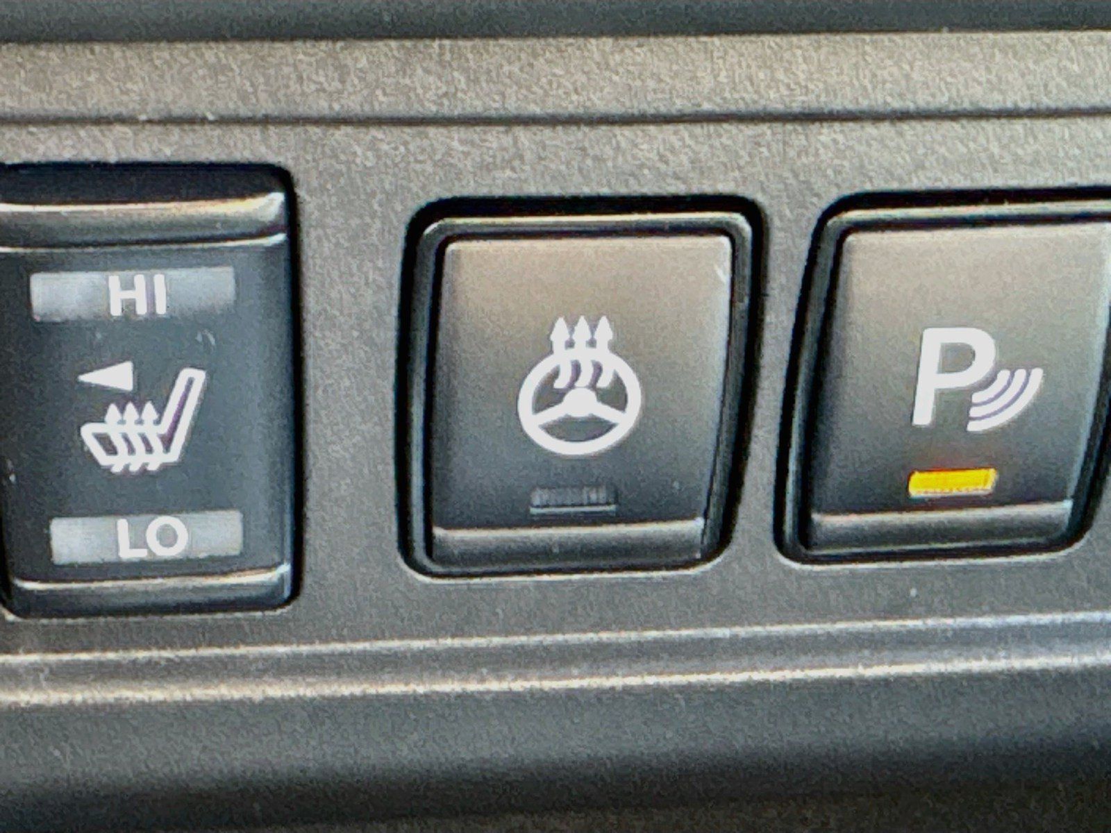 Used 2022 Nissan Frontier SV AWD/4WD image 19