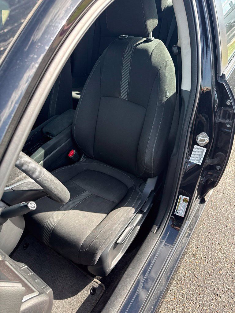 Used 2018 Honda Civic EX image 5