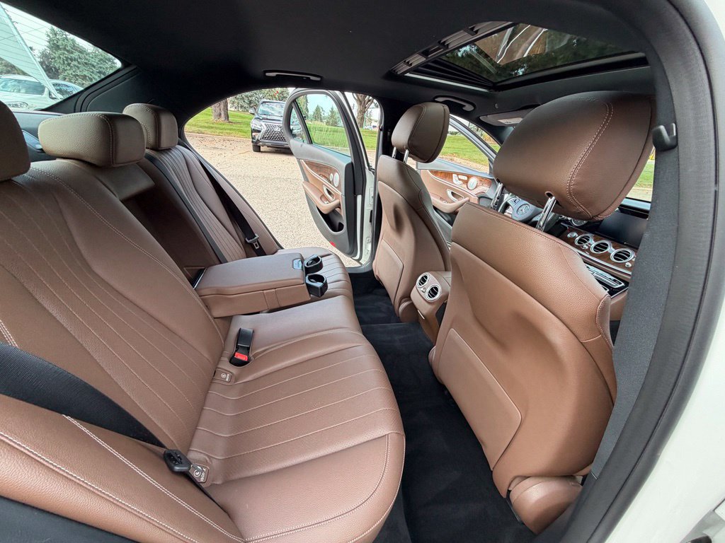 Used 2017 Mercedes-Benz E 300 4MATIC image 34