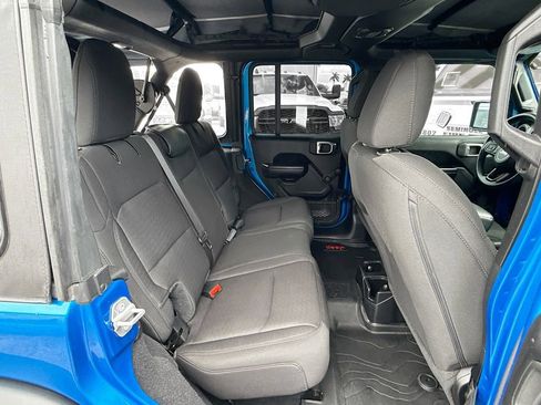 Used 2021 Jeep Wrangler Unlimited Sport image 31