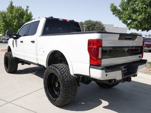 Used 2021 Ford F350 Platinum w/ Tremor Off-Road Package AWD/4WD image 5