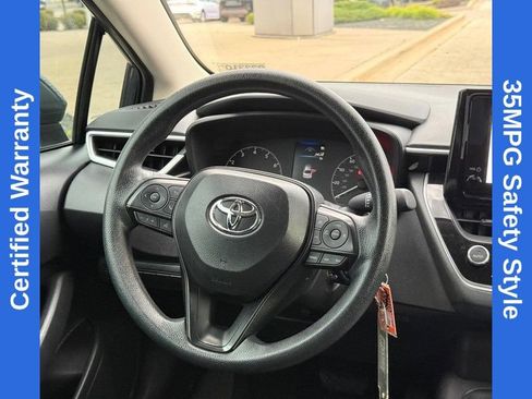 Used 2025 Toyota Corolla LE FWD image 14