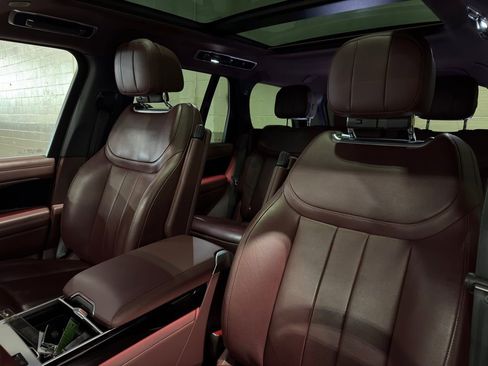 Certified 2024 Land Rover Range Rover SE AWD/4WD image 6