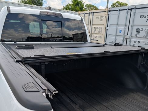 Used 2021 RAM 1500 Laramie RWD image 15