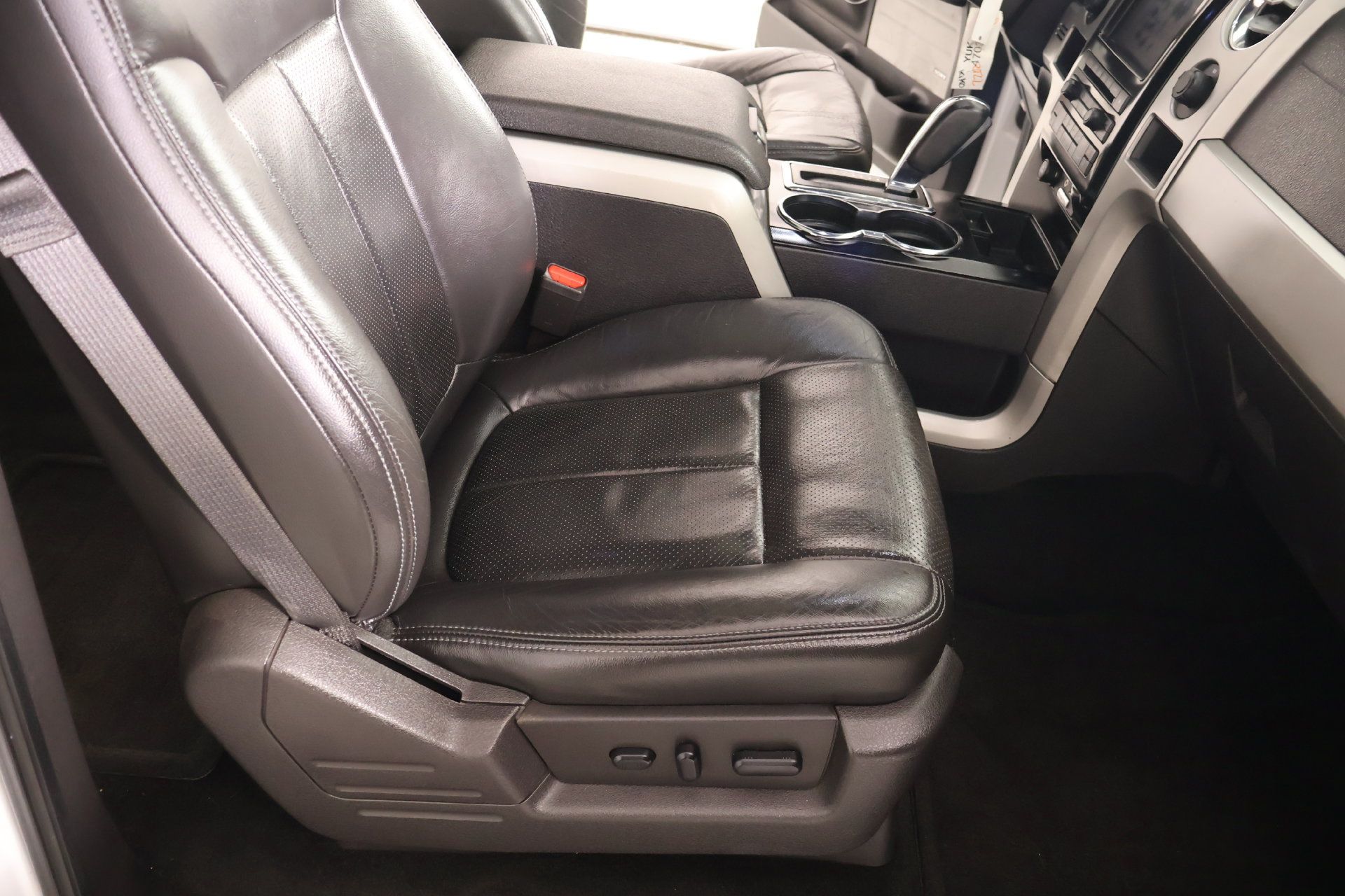 Used 2012 Ford F150 FX4 w/ FX Luxury Pkg AWD/4WD image 14