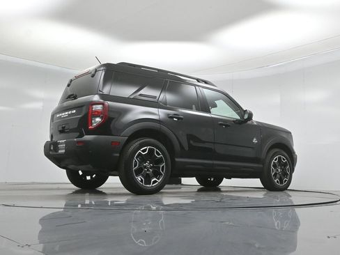 Certified 2025 Ford Bronco Sport Outer Banks w/ Outer Banks Tech Package+ AWD/4WD image 49